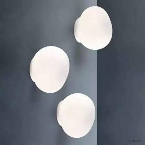 Nowoczesna lampa ścienna Gregg biała lub złota