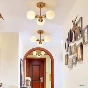 Lampa sufitowa metalowa w stylu Mid Century z globami