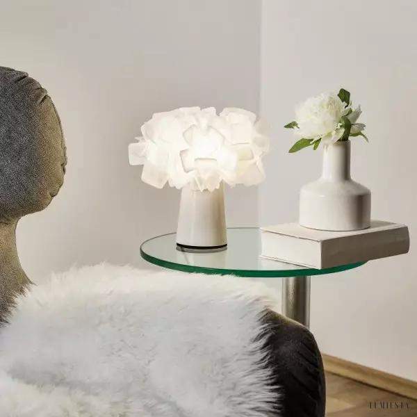 Lampa stołowa Slamp Clizia w kształcie kwiatów biała