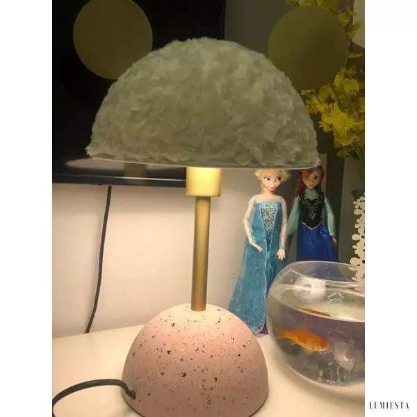 Lampka stołowa Minos z terazzo w stylu lat 70 z metalowymi akcentami