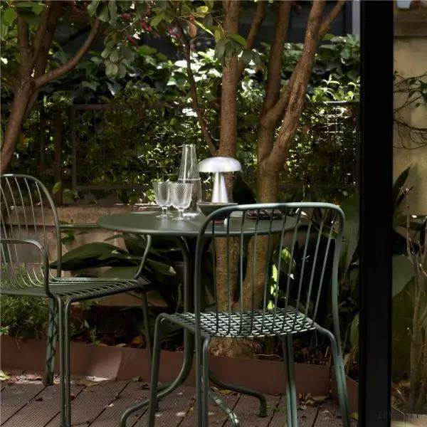 Stylowa przenośna lampa stołowa Como SC53 z kloszem w kształcie grzyba