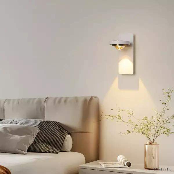 Nowoczesna rotacyjna lampa LED naścienna do sypialni