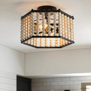 Lampa sufitowa hexagonalna z drewnianymi koralikami rustic