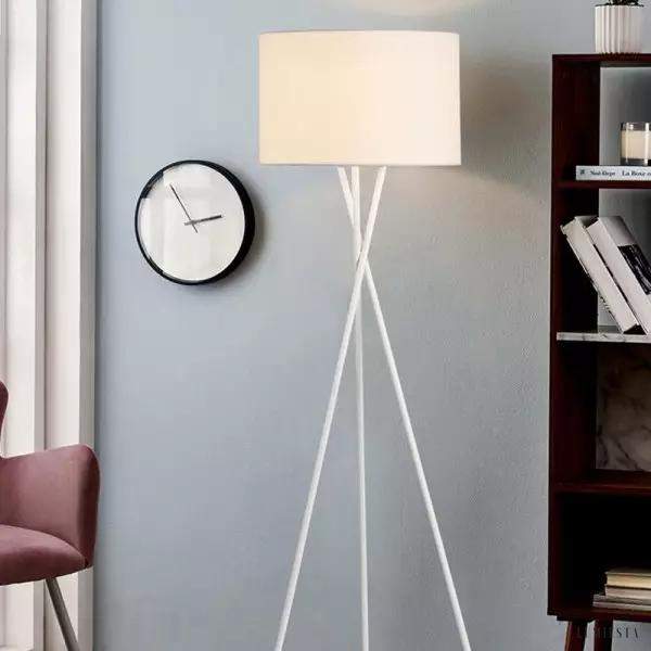 Nowoczesna lampa stojąca LED na trójnogu do salonu