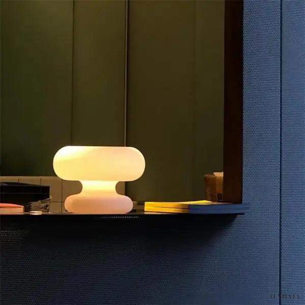 Bauhaus biała lampa stołowa w kształcie grzyba minimalistyczna