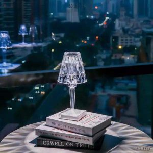 Elegancka lampka stołowa LED w stylu barokowym z akumulatorem