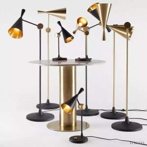 Elegancka lampa stołowa Beat w kształcie stożka black brass