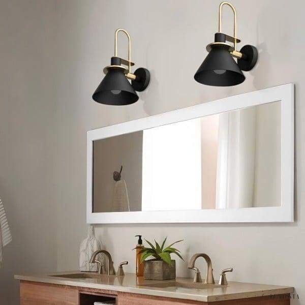 Stylowa lampa ścienna metalowa w skandynawskim stylu