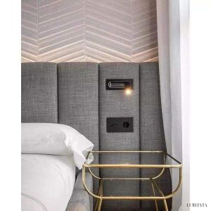 Lampa ścienna Ledtube z regulowanym strumieniem światła