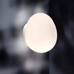 Nowoczesna lampa ścienna Gregg biała lub złota