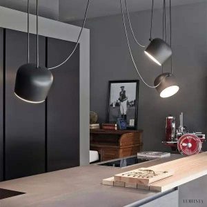 Lampa Wisząca Tema Nowoczesny Design z Regulowanym Światłem