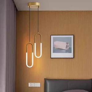 Modernistyczna złota lampa wisząca portal
