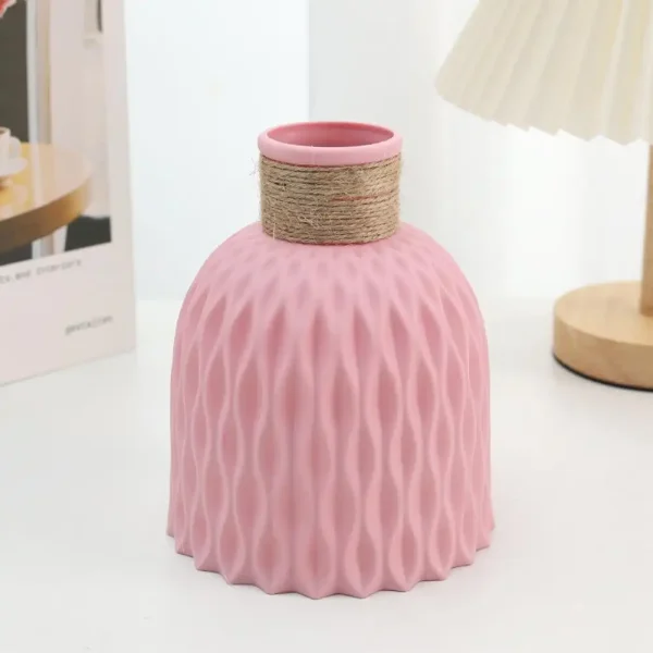 Elegancki Wazon z Tekstylnym Dekorem