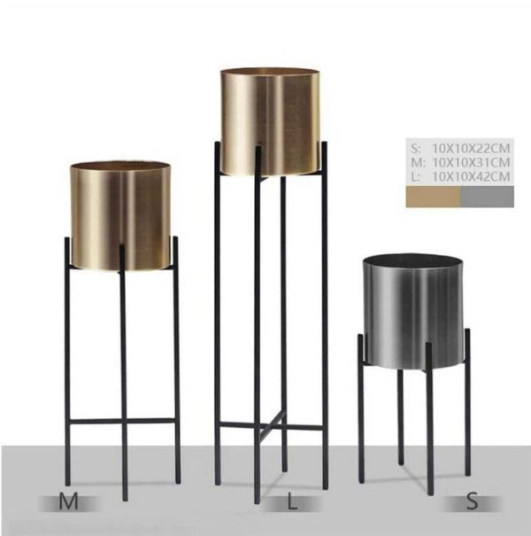 Elegancki metalowy stojak na doniczkę w nowoczesnym stylu