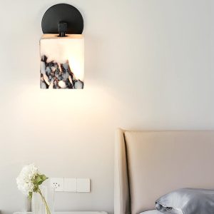 Marmurowa elegancka lampa ścienna kostka 8x13cm Biały Ciepła