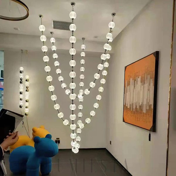 Nowoczesna lampa wisząca Afralia, kule chromowane