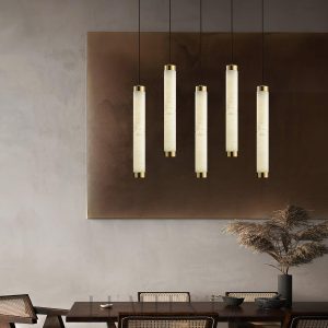 Lampa wisząca Strip Alabaster w eleganckim stylu marmurowym