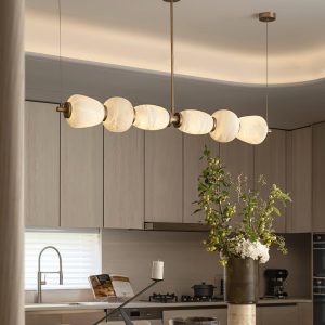 Alabastrowy żyrandol pebble 135cm biały złoty luksusowy