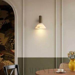 Kinkiet stożkowy z alabastru brązowo-czarny