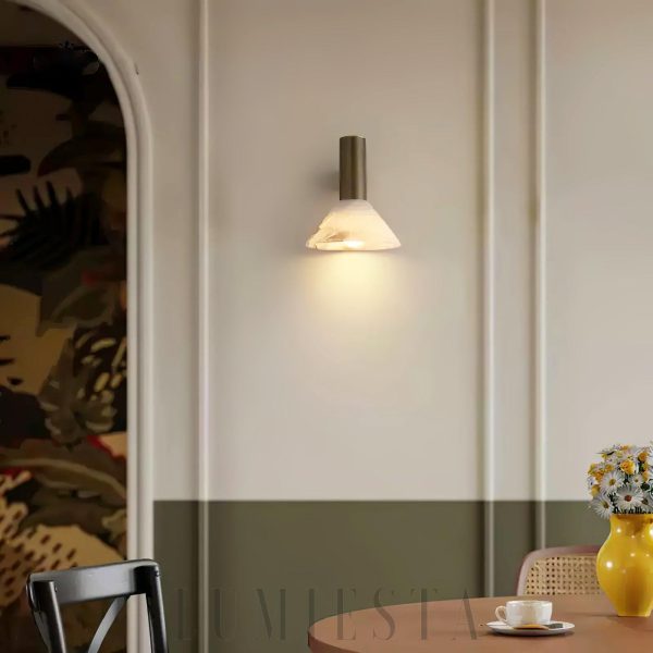 Kinkiet stożkowy z alabastru brązowo-czarny