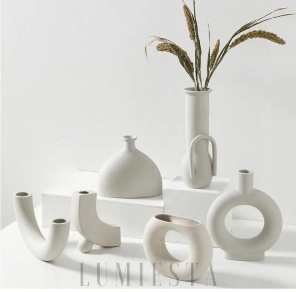 Unikalny wazon ceramiczny o nowoczesnym kształcie 23 cm