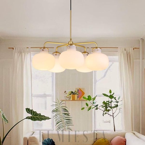 Raito - Lampa wisząca w stylu vintage - opalowe szkło, mosiądz - złoto-biała Ø57/67 cm