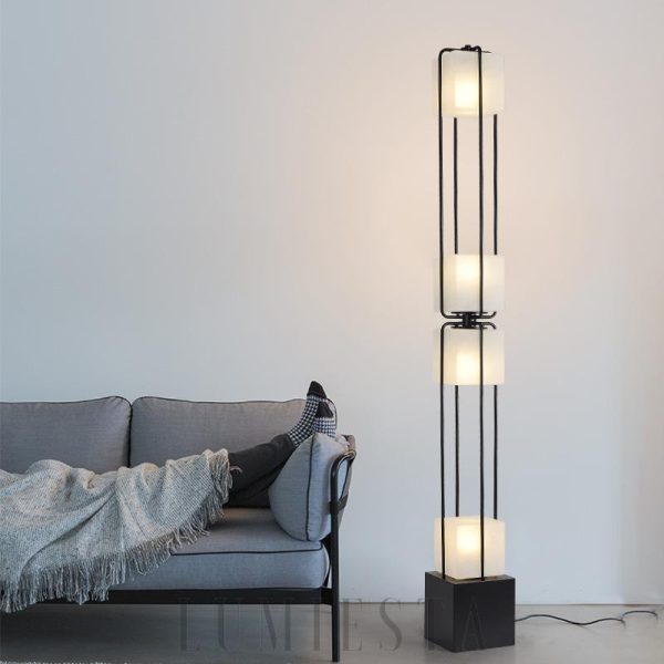 Syberia - lampa podłogowa minimalistyczna w kolorze czarnym
