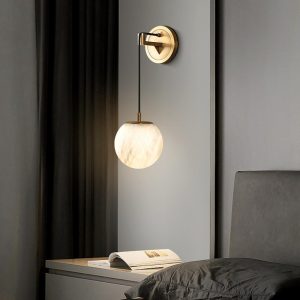 Okinawa - Minimalistyczna lampa ścienna alabaster złota