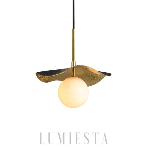 Lampa wisząca Montera Alabaster z mosiężnym kloszem