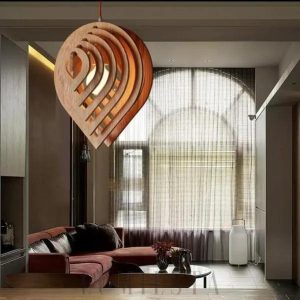 Stylowa drewniana lampa wisząca w kształcie kropli