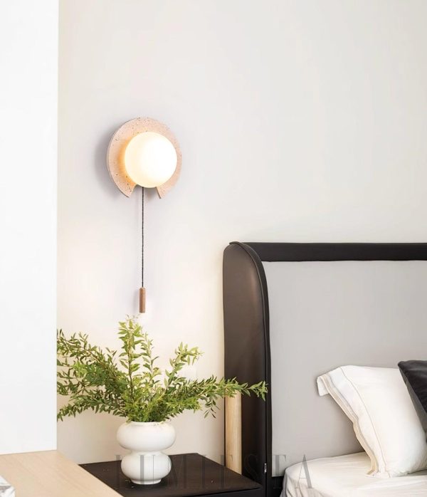 Trawertynowa okrągła lampa ścienna 22cm beżowa z łańcuszkiem