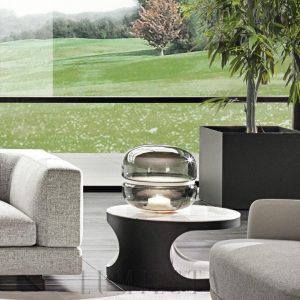 Lampa stołowa z alabastru i szkła w eleganckim stylu