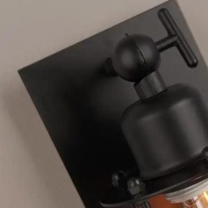 Stylowe lampy ścienne industrialne z przezroczystym kloszem