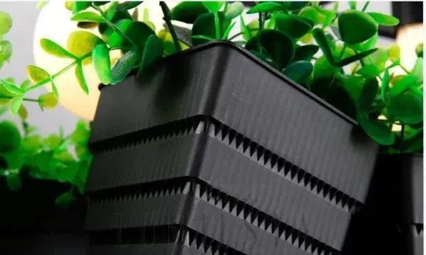 wm_17795384555578622747.jpg Lampa wisząca z roślinami w nowoczesnym stylu industrialnym