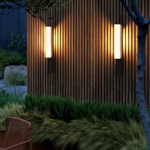 Nowoczesny zakrzywiony kinkiet ogrodowy czarny 60 cm