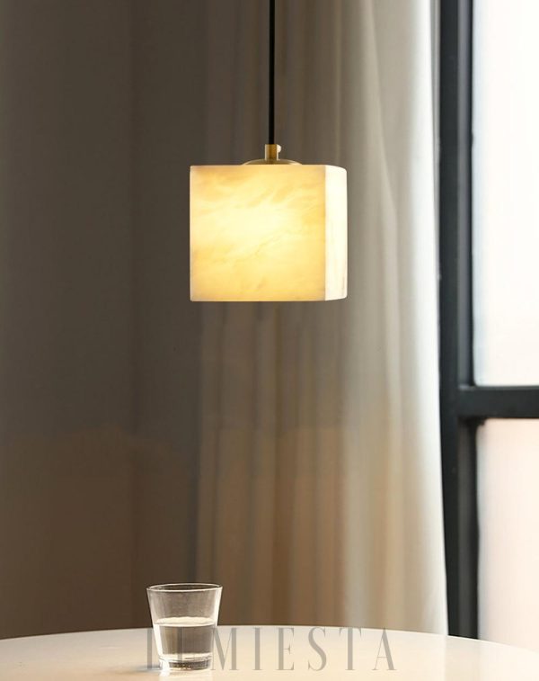 Lampa wisząca kwadratowa z alabastru biało-złota 12cm