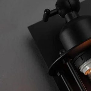 Stylowe lampy ścienne industrialne z przezroczystym kloszem