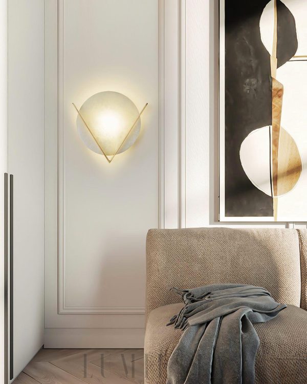 Victory V - Alabastrowa okrągła 23 cm — ciepłe światło