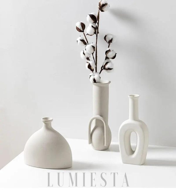 Unikalny wazon ceramiczny o nowoczesnym kształcie 23 cm