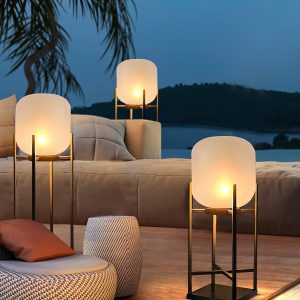 Lhotse - Elegancka lampa ogrodowa w stylu latarni