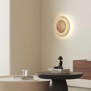 Elegancka okrągła lampa ścienna trawertyn drewno 25cm ciepła
