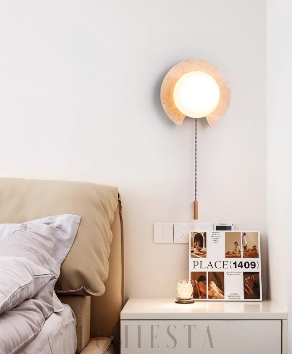 Trawertynowa okrągła lampa ścienna 22cm beżowa z łańcuszkiem