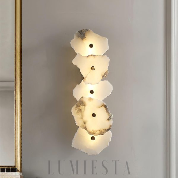 wm_5948155644986780998.jpg Lut - Złota lampa ścienna z alabastrem — luksus i styl
