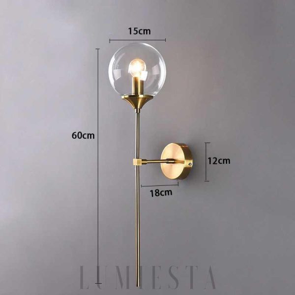 Lampa ścienna złota z kulistym kloszem nowoczesny design