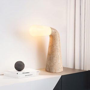 Designerska stożkowa lampa z trawertynu beżowa 25cm wys 34cm