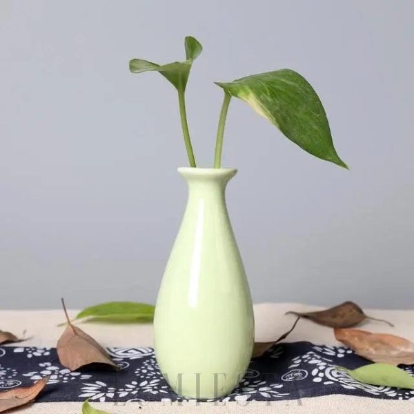 Wazon ceramiczny w kształcie kropli w pastelowych kolorach