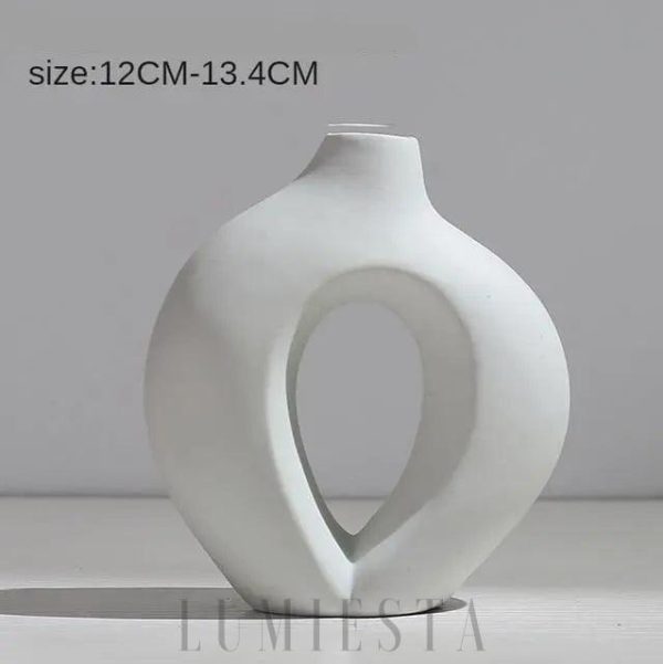 Elegancki biały ceramiczny wazon 12–14 cm