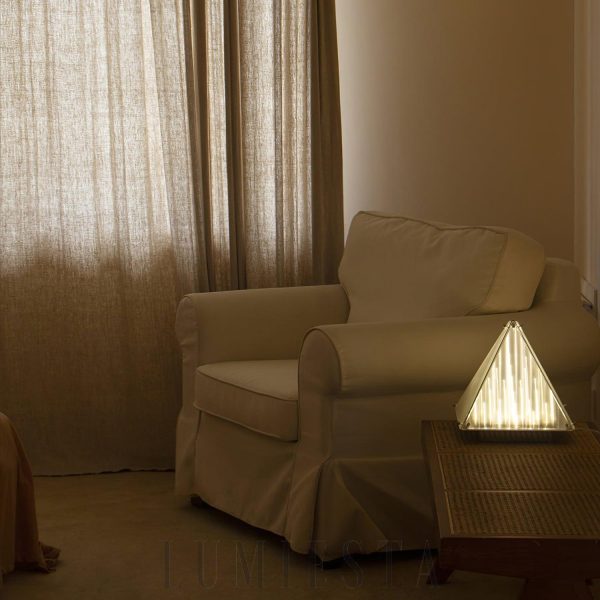 Fragment - Elegancka lampa stołowa, przeszklona, chrom