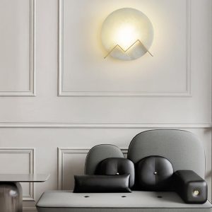 Shasta - Elegancka lampa ścienna Alabaster — mosiądz i biel