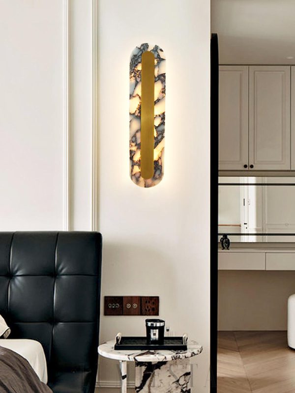 Elegancki kinkiet marmurowy owalny biały złoty LED